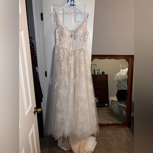 Wedding dress